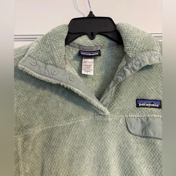 Patagonia Women's size small Re-roll snap T pullover in arctic mint - Picture 4 of 6
